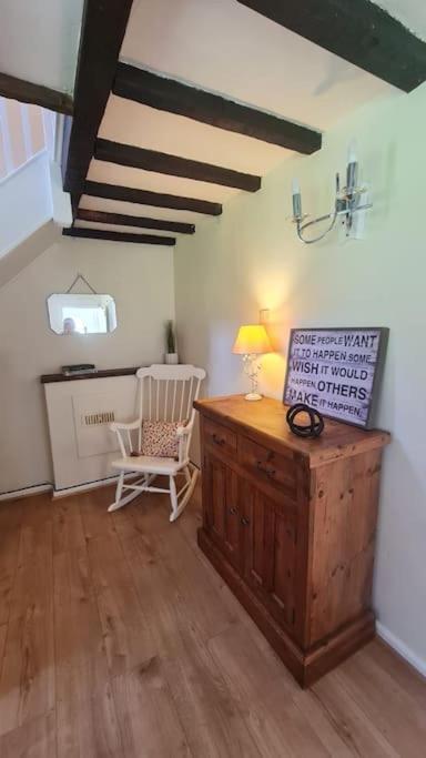 Wish End Cottage Ratton Екстер'єр фото