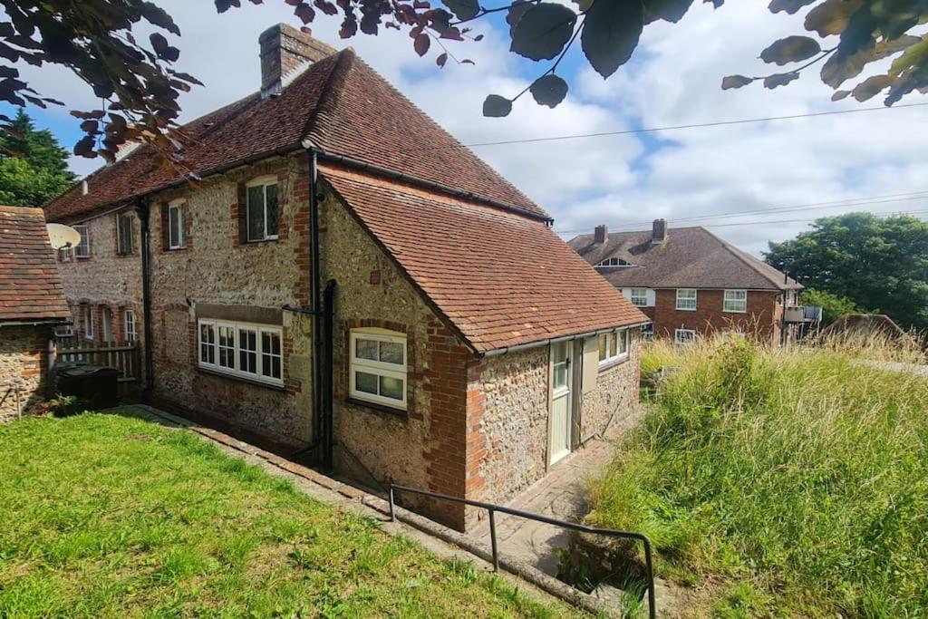 Wish End Cottage Ratton Екстер'єр фото