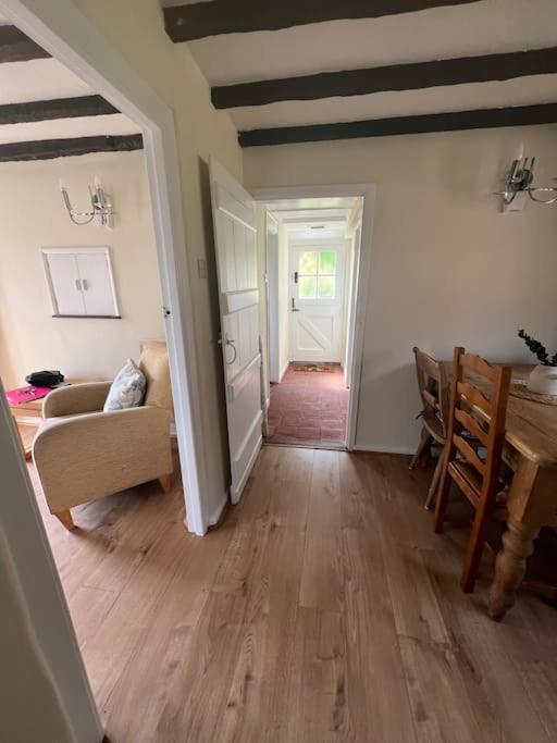 Wish End Cottage Ratton Екстер'єр фото