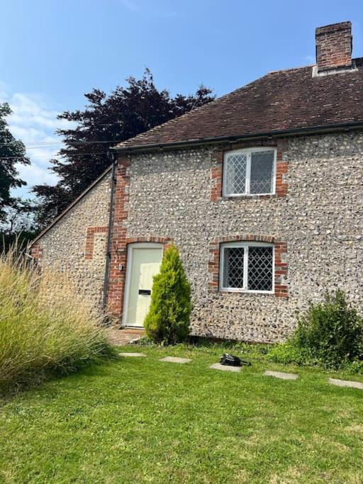 Wish End Cottage Ratton Екстер'єр фото