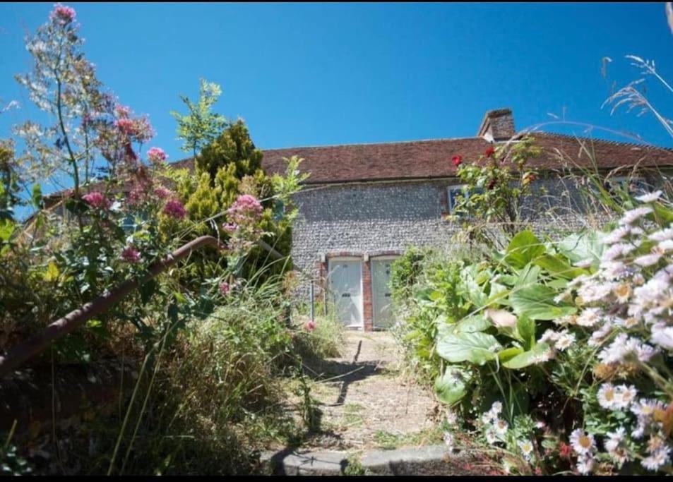 Wish End Cottage Ratton Екстер'єр фото